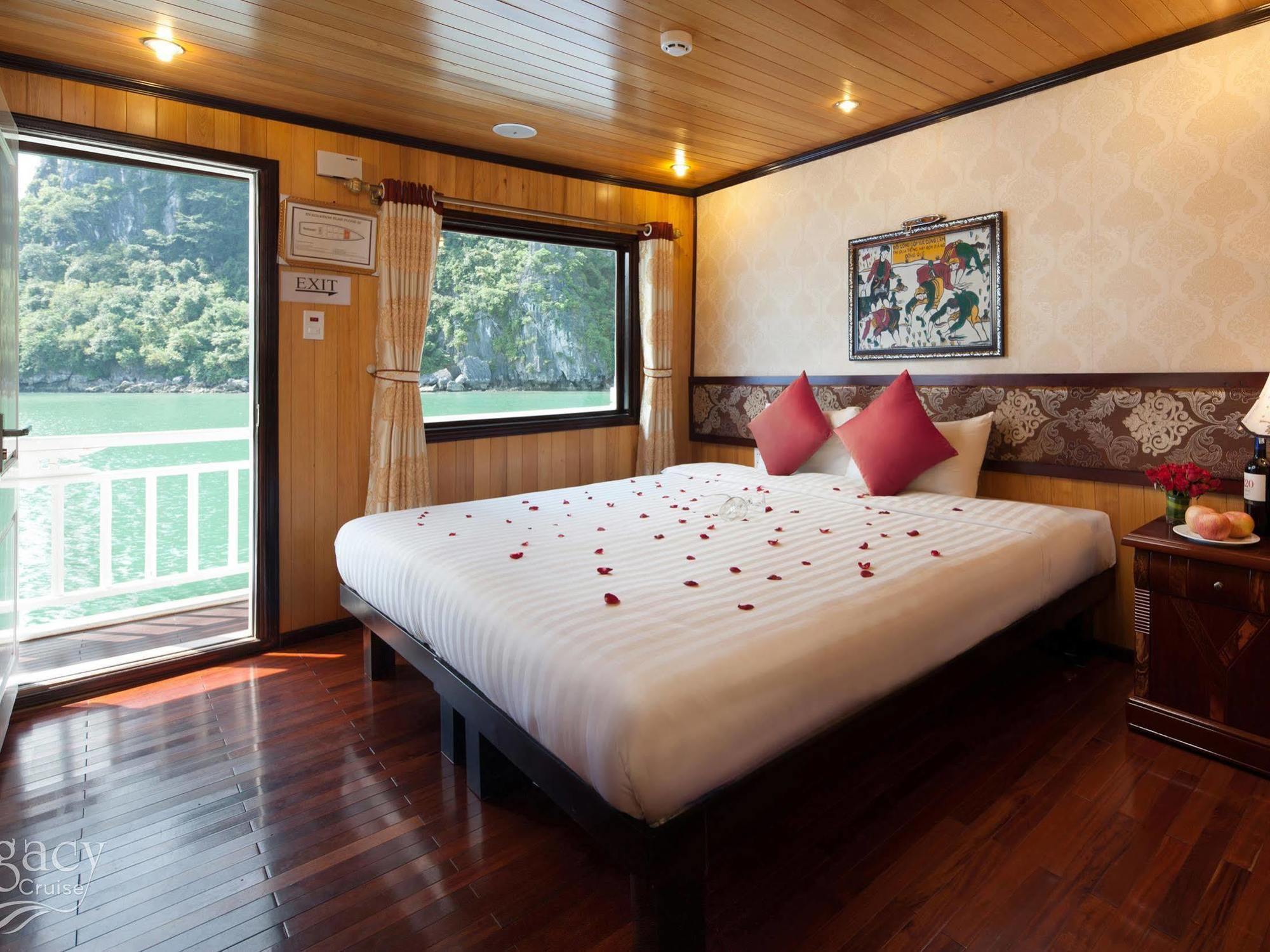 Halong Legacy Cruise Hotell Ha Long Exteriör bild